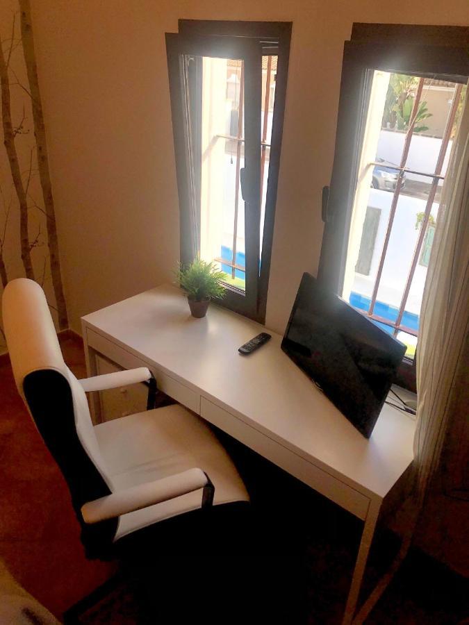 צ'יקלנה דה לה פרונטרה Gatu Premium Villa Lurberri Piscina Privada, 4 Dormitorios, 2 Banos, Parking , Jardines, " Preferente Mayores De 25 Anos Y Familias " In Y Barbacoa מראה חיצוני תמונה