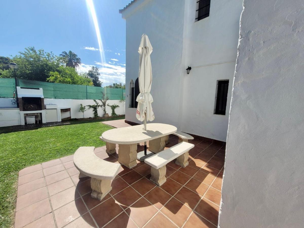 צ'יקלנה דה לה פרונטרה Gatu Premium Villa Lurberri Piscina Privada, 4 Dormitorios, 2 Banos, Parking , Jardines, " Preferente Mayores De 25 Anos Y Familias " In Y Barbacoa מראה חיצוני תמונה