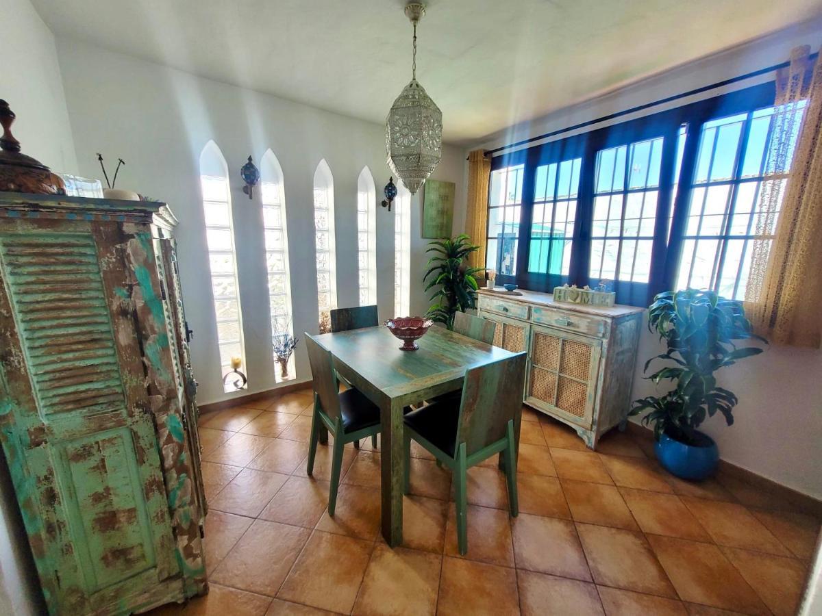 צ'יקלנה דה לה פרונטרה Gatu Premium Villa Lurberri Piscina Privada, 4 Dormitorios, 2 Banos, Parking , Jardines, " Preferente Mayores De 25 Anos Y Familias " In Y Barbacoa מראה חיצוני תמונה