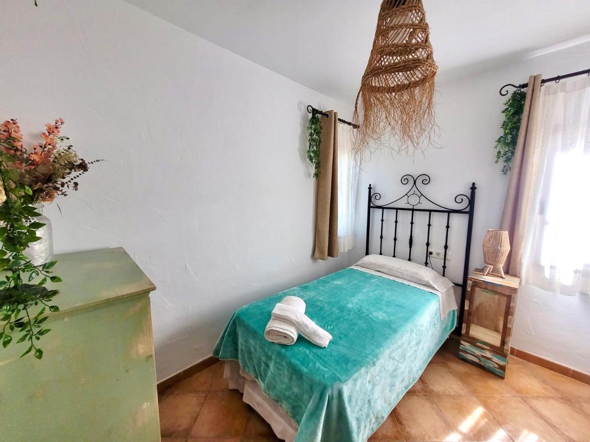 צ'יקלנה דה לה פרונטרה Gatu Premium Villa Lurberri Piscina Privada, 4 Dormitorios, 2 Banos, Parking , Jardines, " Preferente Mayores De 25 Anos Y Familias " In Y Barbacoa מראה חיצוני תמונה